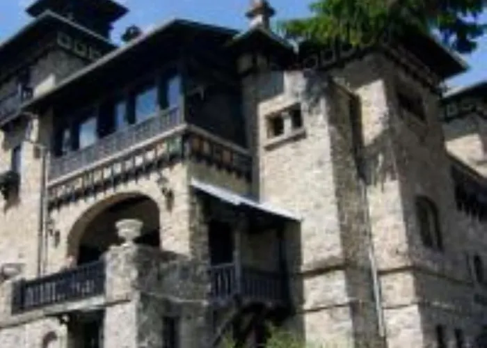 Sinaia Casa Cu Farfurii